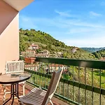 Roadtothesealerici Private Parking Terrace *