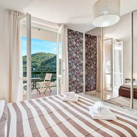 Roadtothesealerici Private Parking Terrace Apartament *