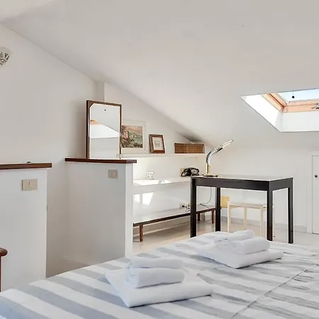 Roadtothesealerici Private Parking Terrace Lägenhet Lerici