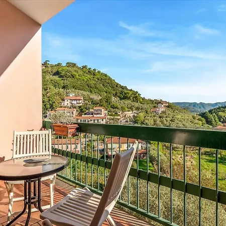 Roadtothesealerici Private Parking Terrace *