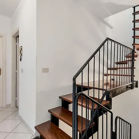 Roadtothesealerici Private Parking Terrace * Lerici